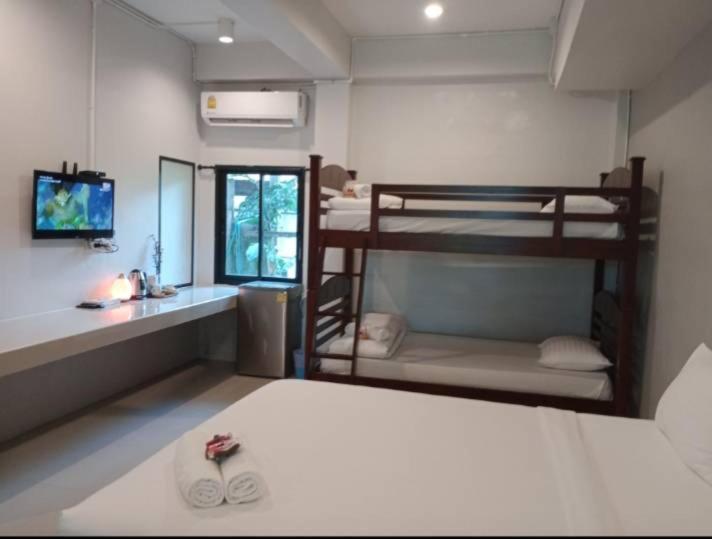 Pugdee Hotel Lang Suan Buitenkant foto